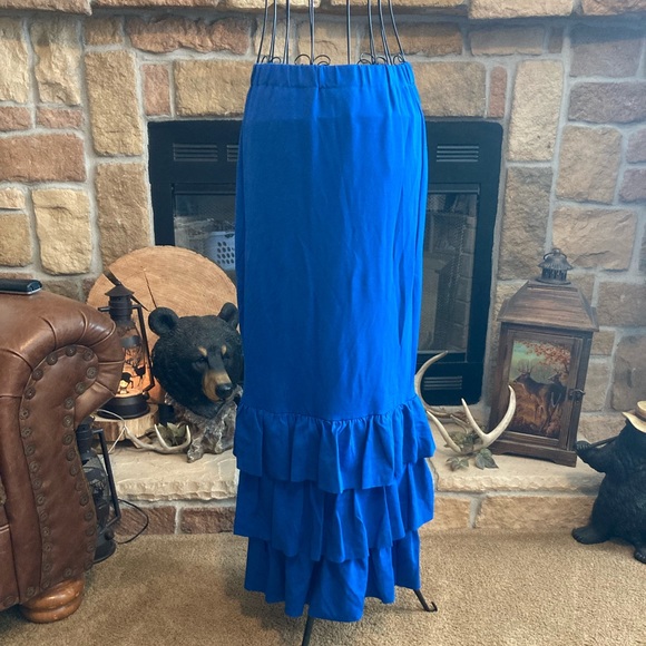 Dainty Jewells Dresses & Skirts - NWT DAINTY JEWELLS Ladies Royal Blue Ruffle Skirt